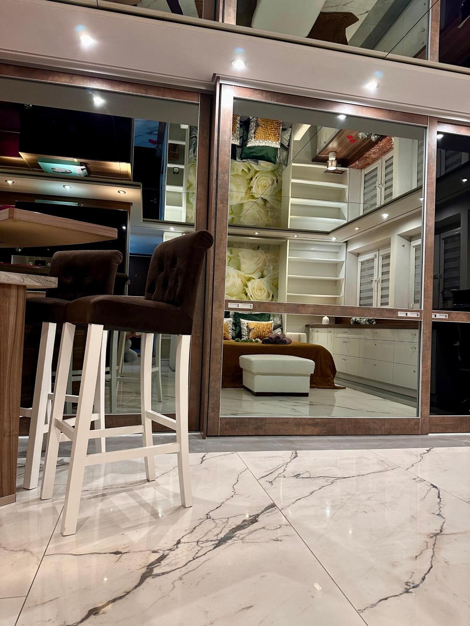 Deluxury Mirror Apartament Centrum Warsaw Exterior photo